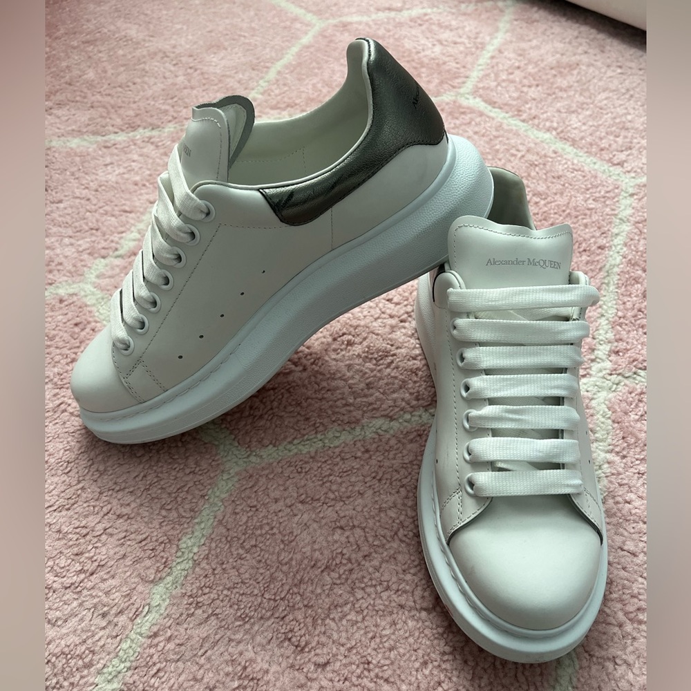Alexander McQueen Woman’s Sneaker size 41